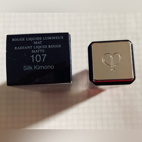 CLÉ de PEAU - Radiant Liquid Rouge MATTE - #107 - Silk Kimono - BRAND NEW! - Picture 2 of 4